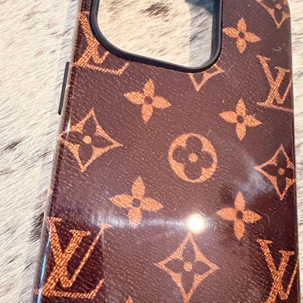 iPhone Case - Picture 3 of 4